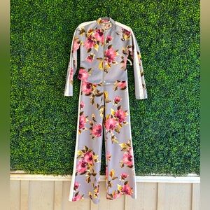 Floral sweatshirt and sweatpants pair